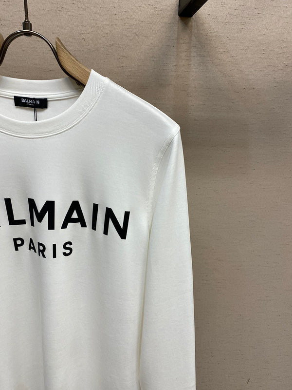 Full silhouette view of Balmain luxury piece style No.036