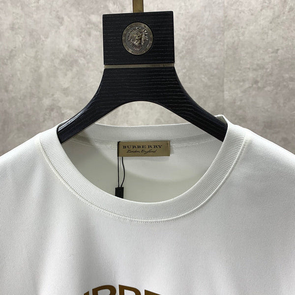 Back view of Burberry luxury piece style No.010