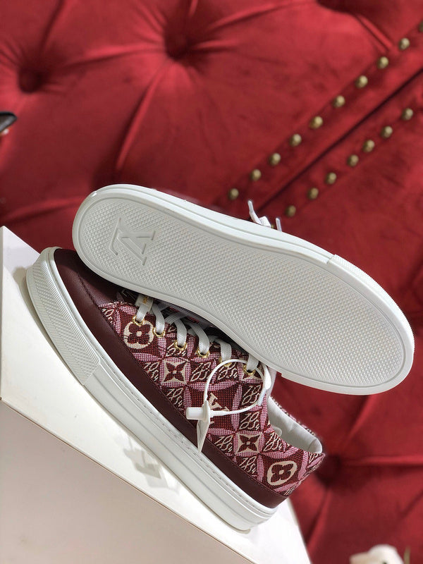 Louis Vuitton shoes Style 187 - top view showing design