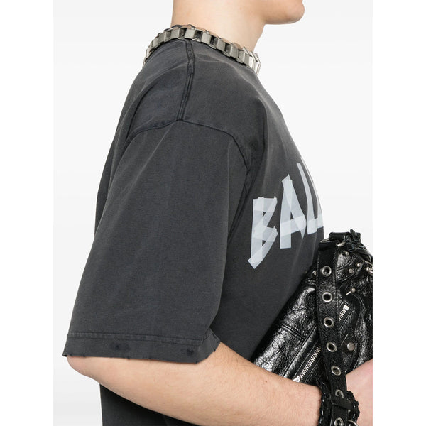 Balenciaga premium tee shirts detail and craftsmanship close-up