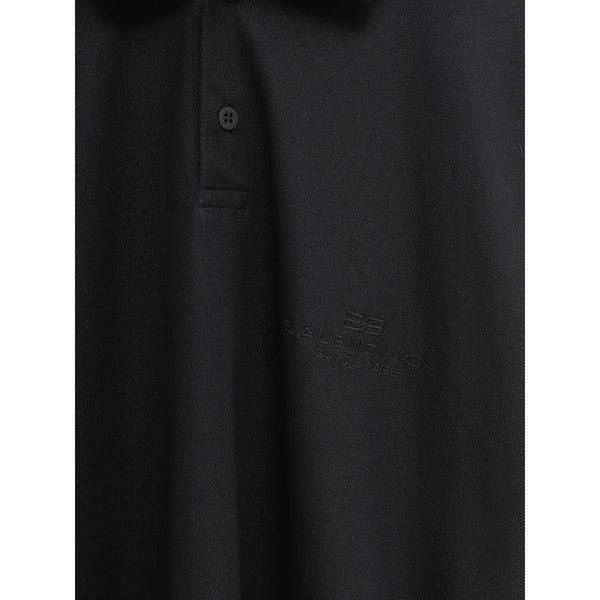 Balenciaga premium tee shirts detail and craftsmanship close-up