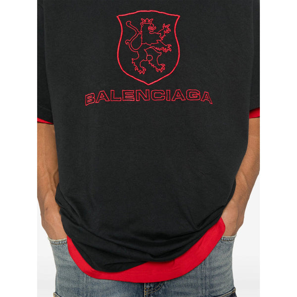 Close-up of Balenciaga tee shirts hardware and fine stitching