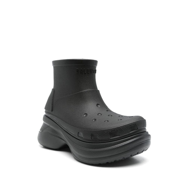 Close-up of Balenciaga boots & booties hardware and fine stitching