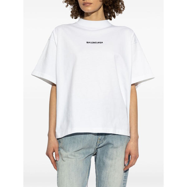 Close-up of Balenciaga tee shirts hardware and fine stitching
