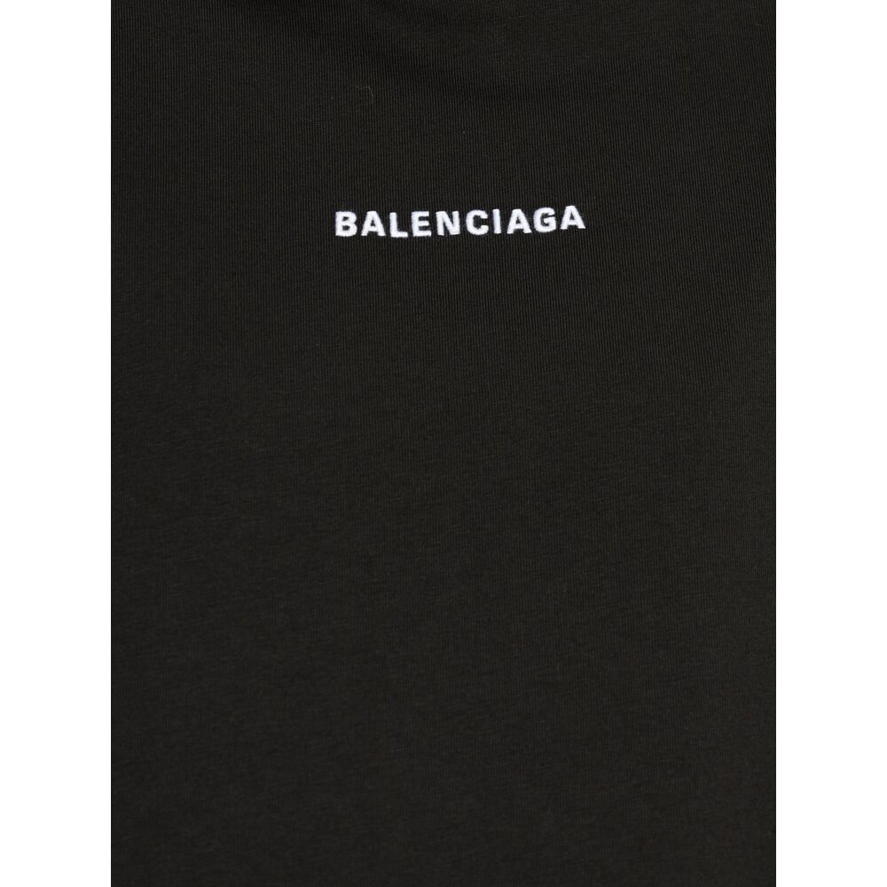 Balenciaga premium tee shirts detail and craftsmanship close-up