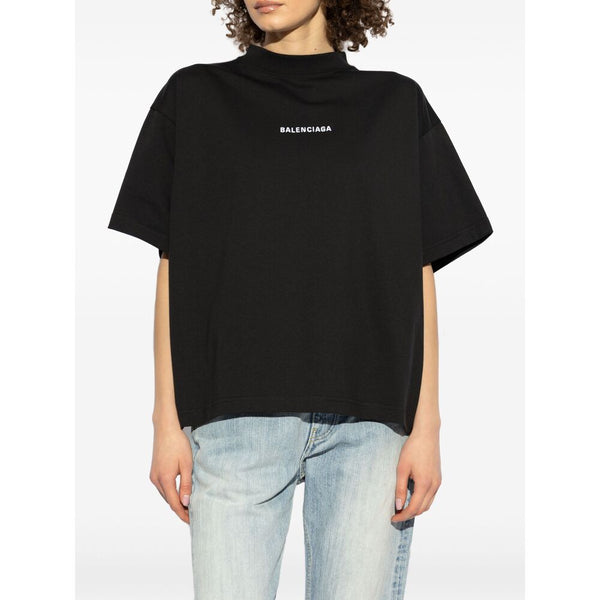 Close-up of Balenciaga tee shirts hardware and fine stitching