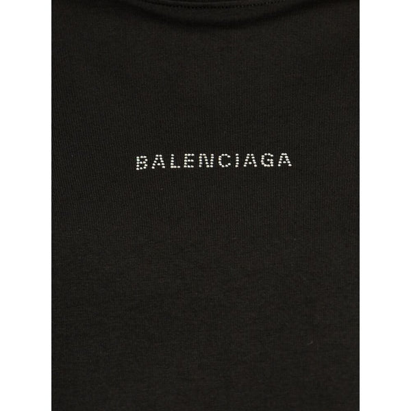 Close-up of Balenciaga tee shirts hardware and fine stitching