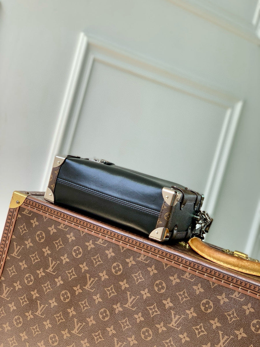 Velouxe Bags?  Velouxe Lou Side Trunk Vibe Mm Bag Luxury Designer Leather Handbag