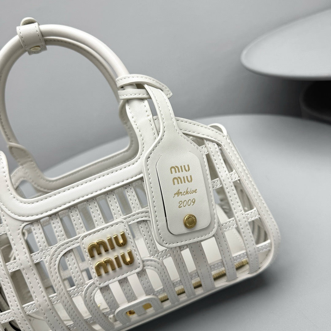 Bags- Miu M Leather Basket Bag Elegant Everyday Designer Handbag