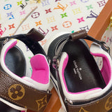 Full silhouette view of Louis Vuitton luxury piece style No.120