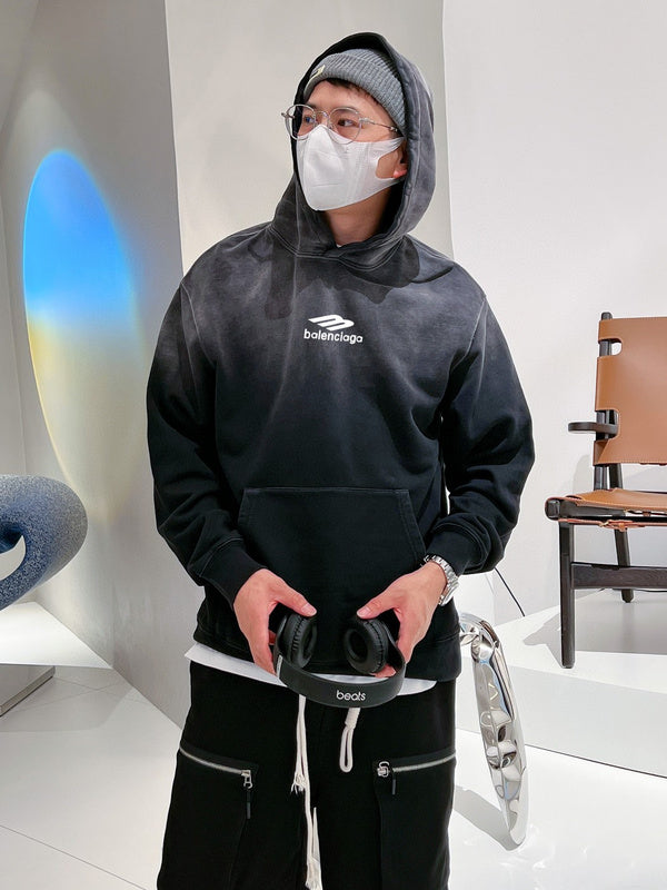 Styling view of Balenciaga luxury piece style No.323