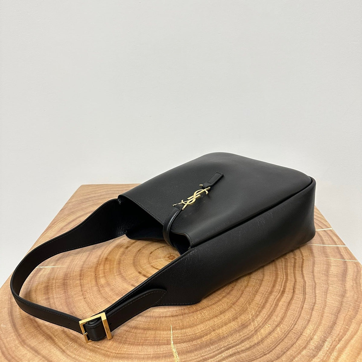 Saint Laurent Bags- Saint Laurent Le 5 À 7 Supple Small Bag Premium Designer Shoulder Bag