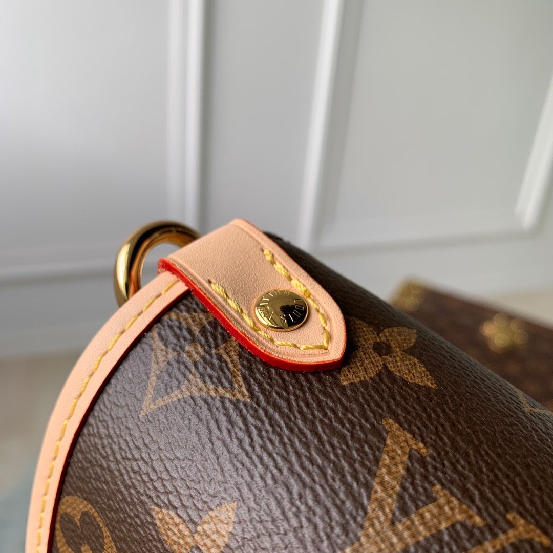 Louis Vuitton Wallets- Louis Vuitton Lou Saumur Bb Bag Compact Luxury Card Wallet
