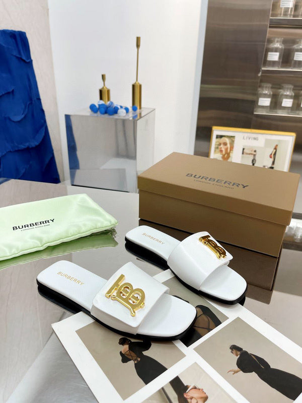 Burberry shoes Style 039 - packaging and accessories
