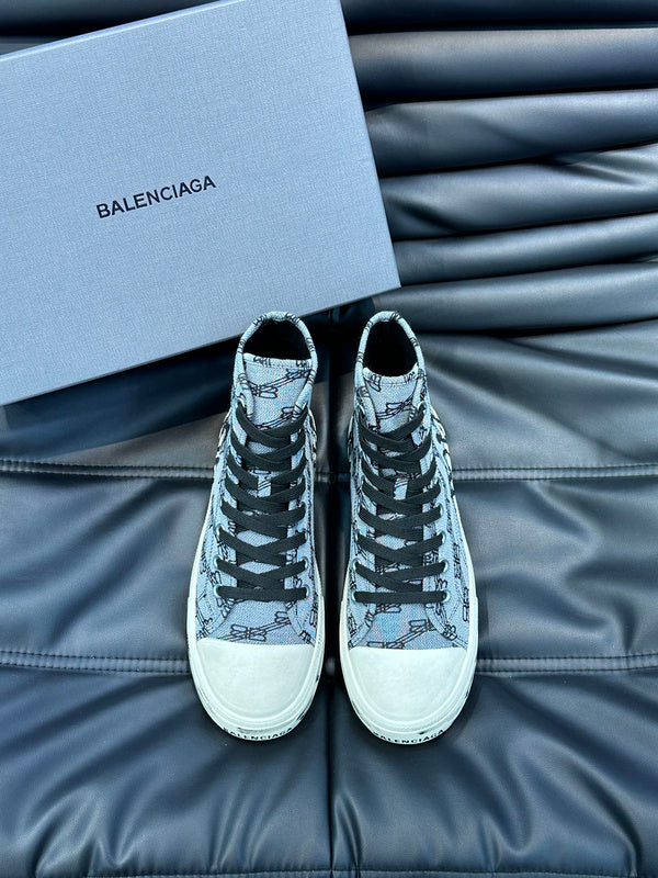 Balenciaga shoes Style 079 - logo and branding close-up