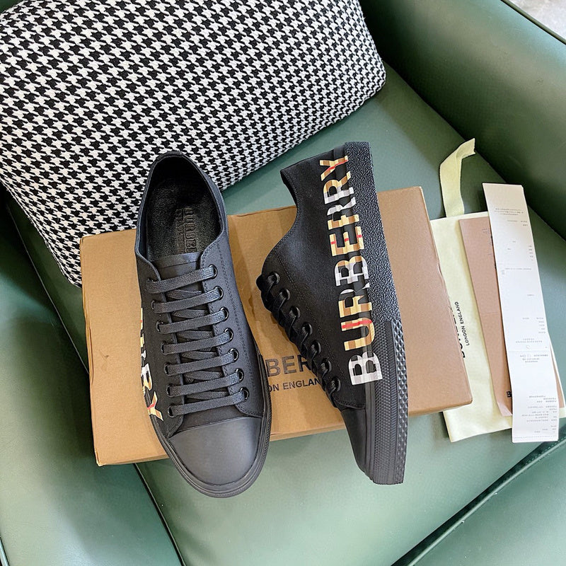 Burberry Beige Classic Ballet Flats - Toe Detail View