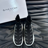Givenchy shoes Style 175 - logo and branding close-up