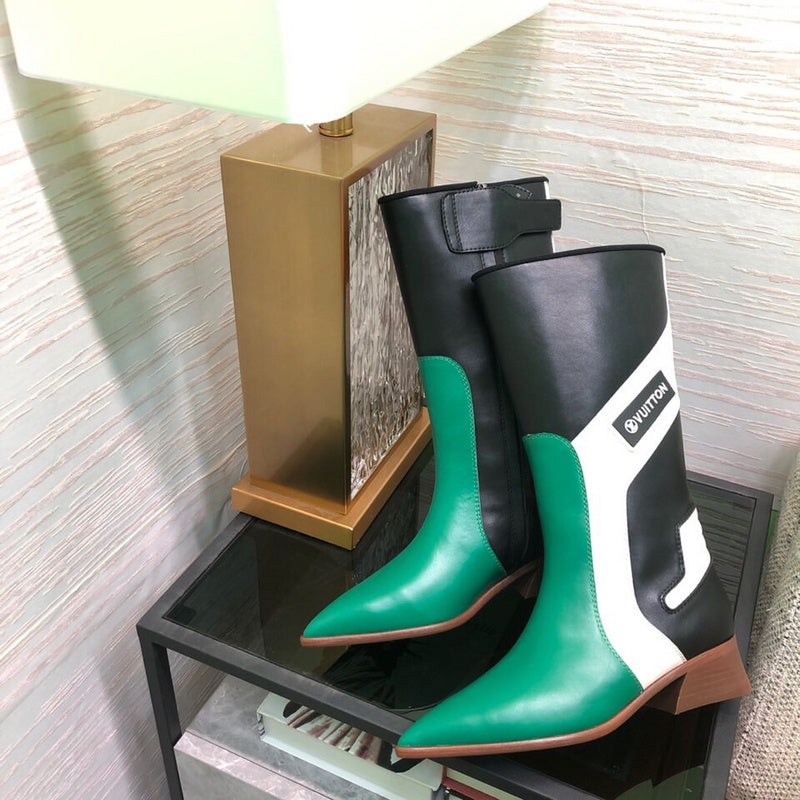 Louis Vuitton shoes Style 420 - logo and branding close-up