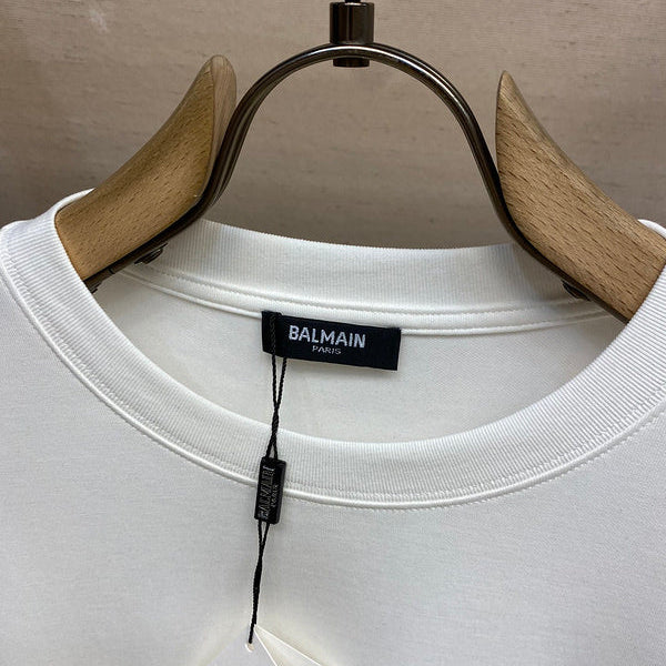 Three-quarter angle view of Balmain luxury piece style No.041