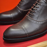 Hermes shoes Style 075 - close-up of bold signature style
