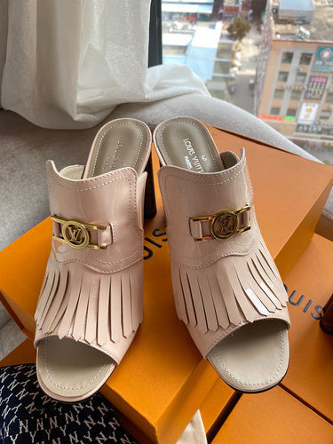 Louis Vuitton shoes front view designer style