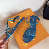 Styling view of Louis Vuitton luxury piece style No.006