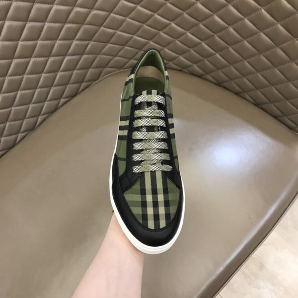 Burberry shoes Style 248 - sole and craftsmanship detail