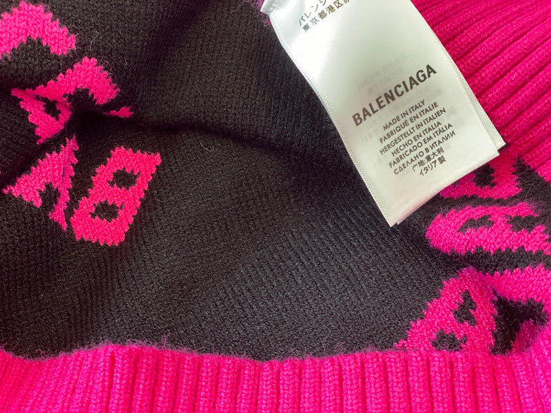 Styling view of Balenciaga luxury piece style No.292