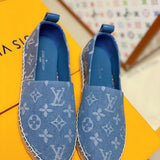 Front view of Louis Vuitton luxury piece style No.112