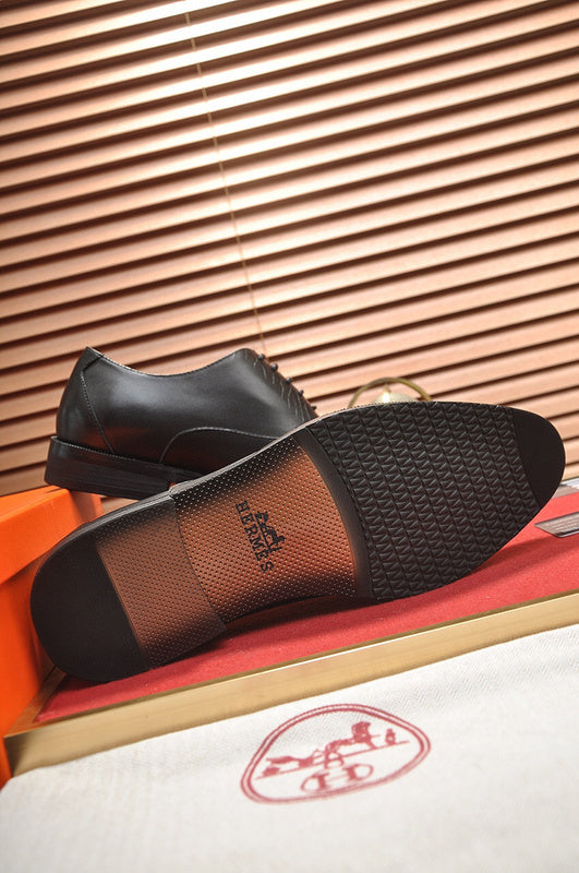 Hermes shoes Style 052 - side profile detail