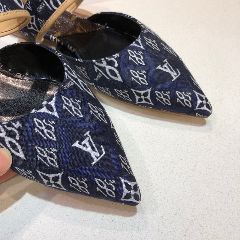 Louis Vuitton shoes Style 208 - top view showing design