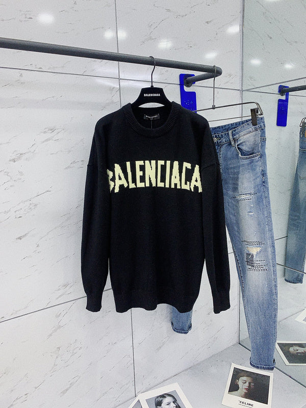 Front view of Balenciaga luxury piece style No.068