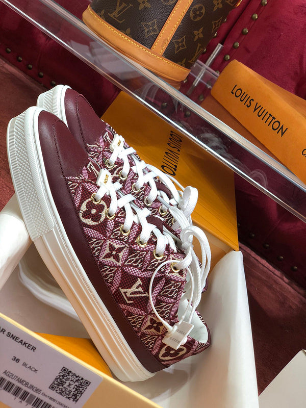 Louis Vuitton Burgundy Classic Ballet Flats - Detail Shot of Craftsmanship