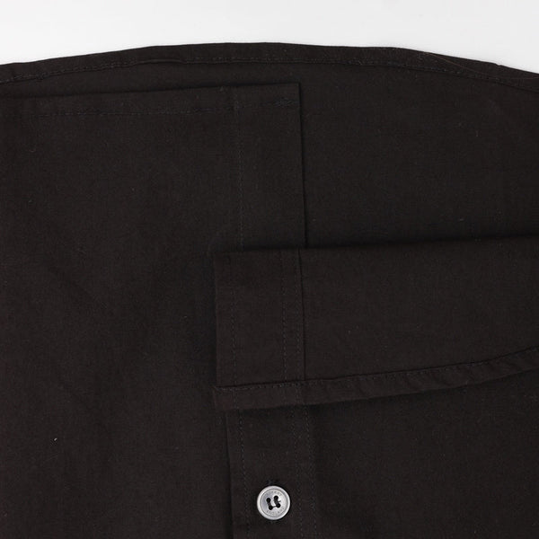 Three-quarter angle view of Burberry luxury piece style No.028