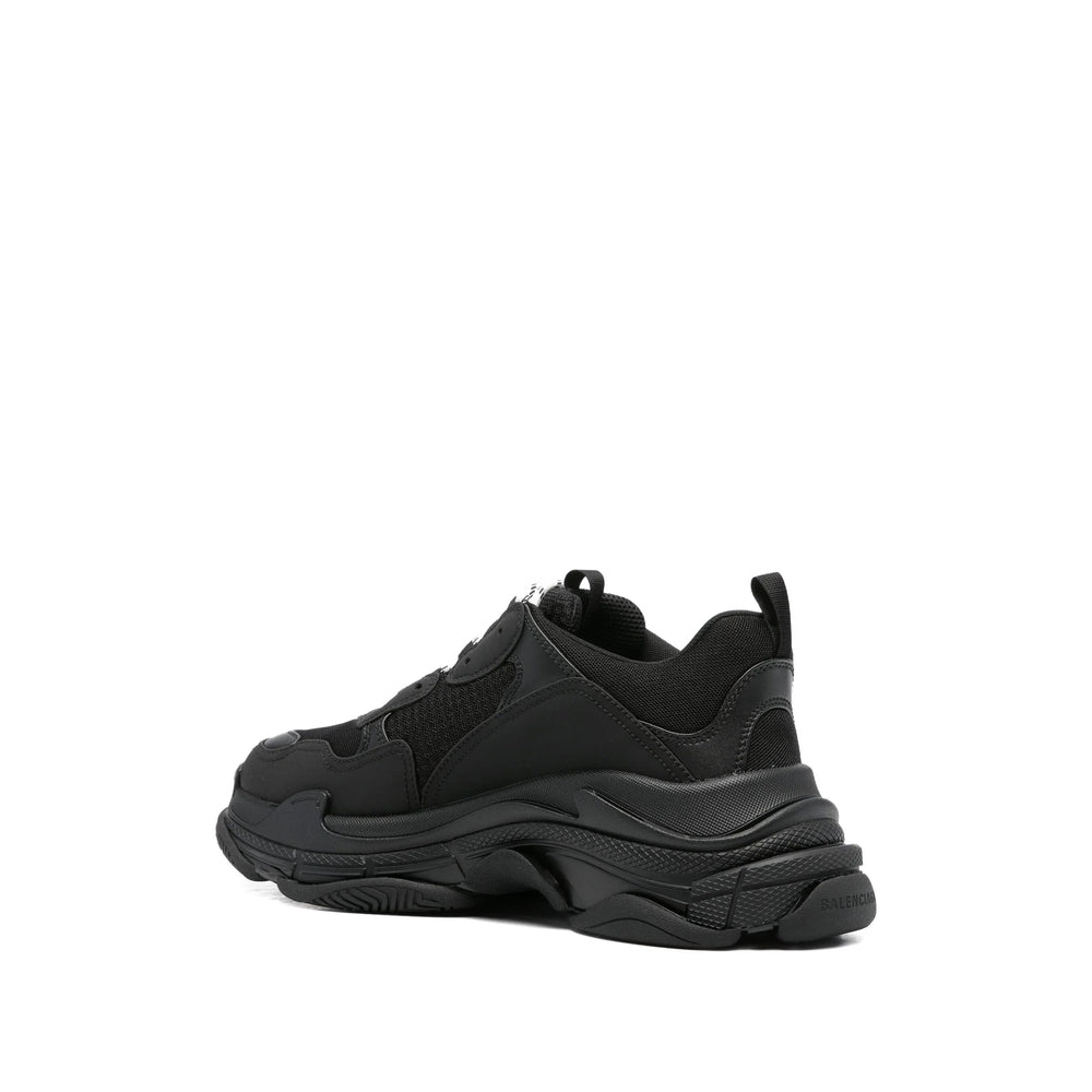 Balenciaga athletic side profile designer luxury fashion