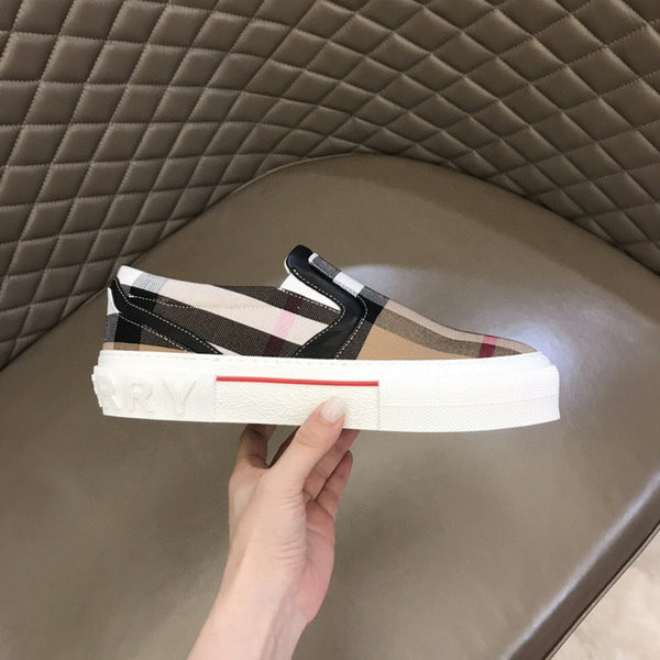 Burberry Burgundy Bow-Detail Flats - Sole Detail View
