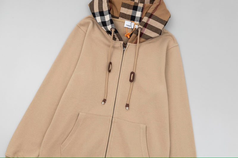 Full silhouette view of Burberry luxury piece style No.447
