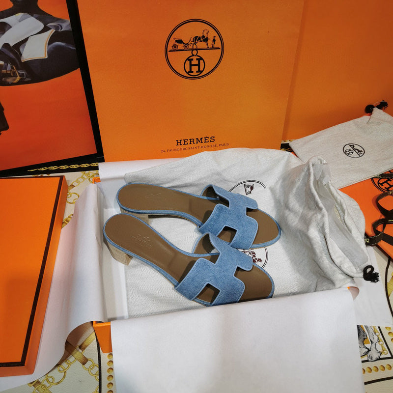 Hermes sandals Style 010 - back heel detail