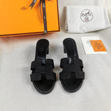 Hermes sandals Style 021 - texture and material detail