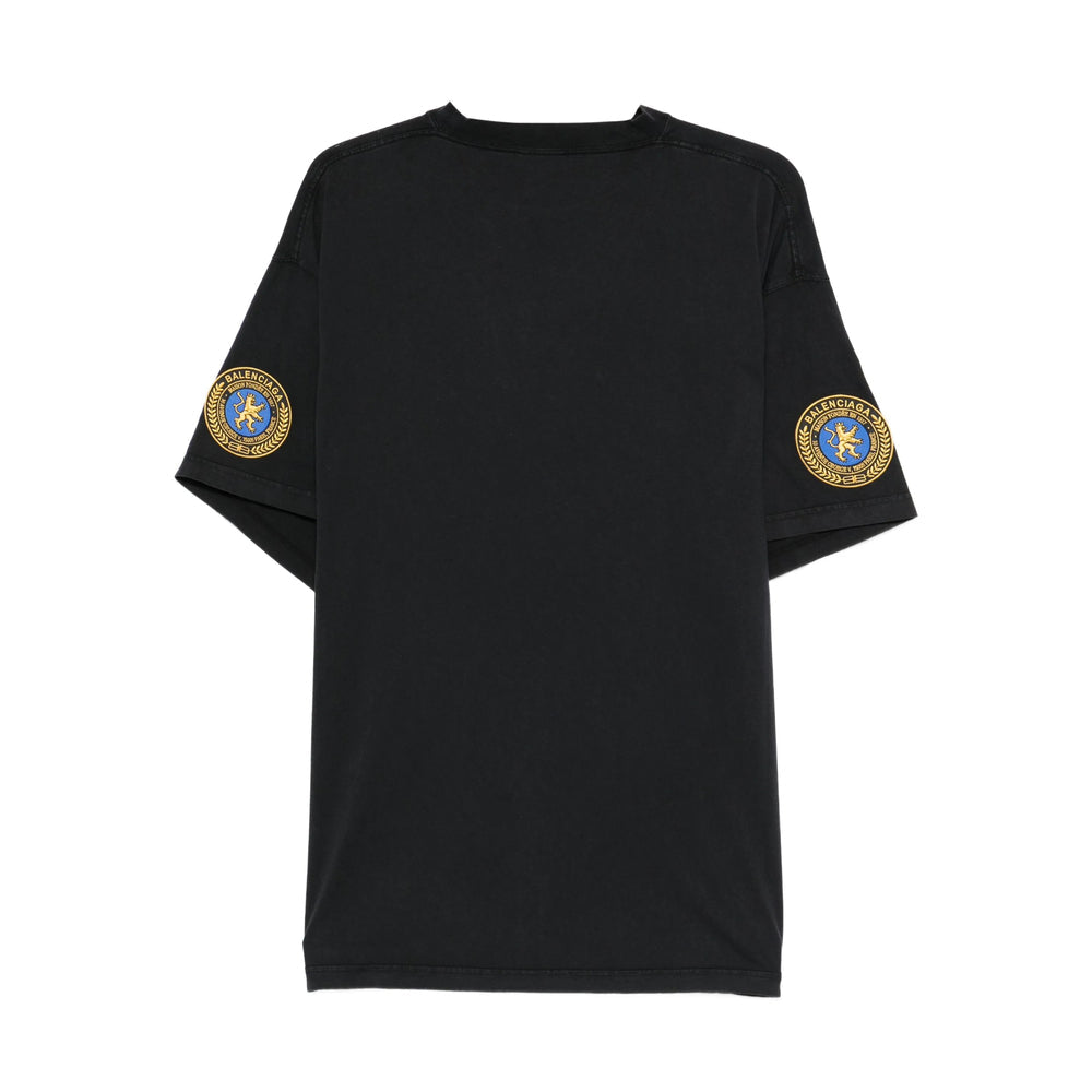 Balenciaga premium tee shirts detail and craftsmanship close-up