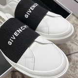 Givenchy Nude Classic Ballet Flats - Toe Detail View