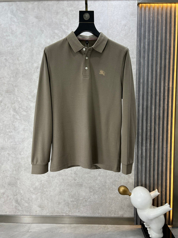 Front view of Burberry luxury piece style No.403