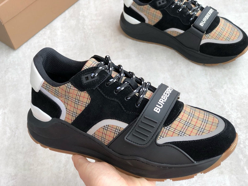 Burberry shoes Style 340 - back heel detail