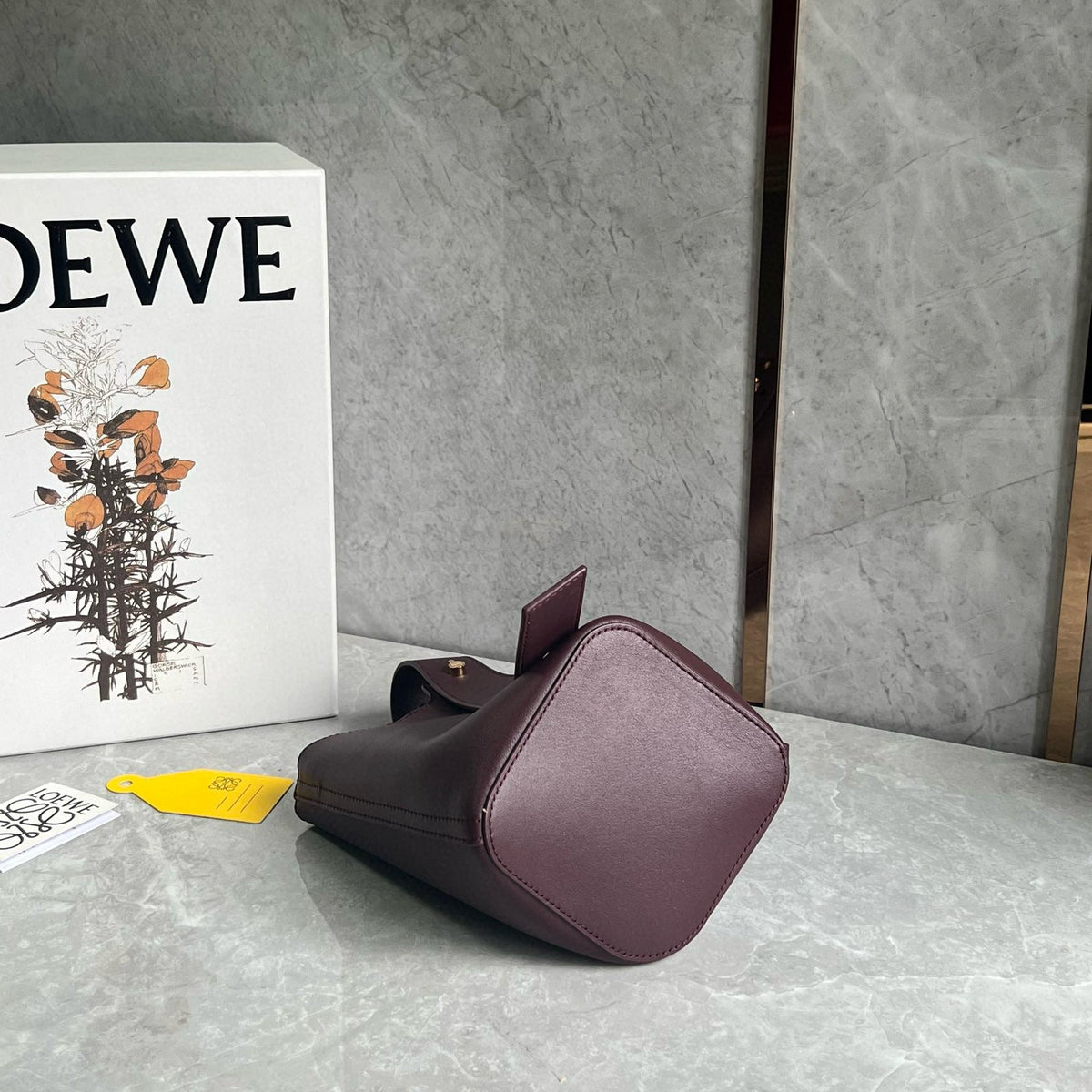 Bags- Loew Mini Pebble Bucket Bag Elegant Everyday Designer Handbag