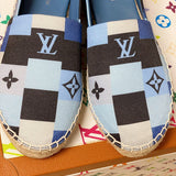 Full silhouette view of Louis Vuitton luxury piece style No.110