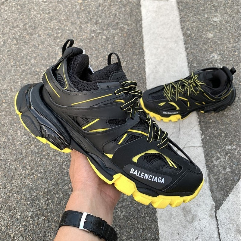 Balenciaga shoes Style 390 - logo and branding close-up