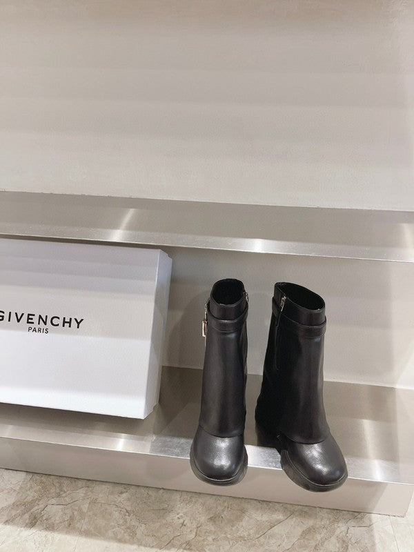 Givenchy shoes Style 168 - top view showing design