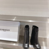 Givenchy shoes Style 168 - top view showing design