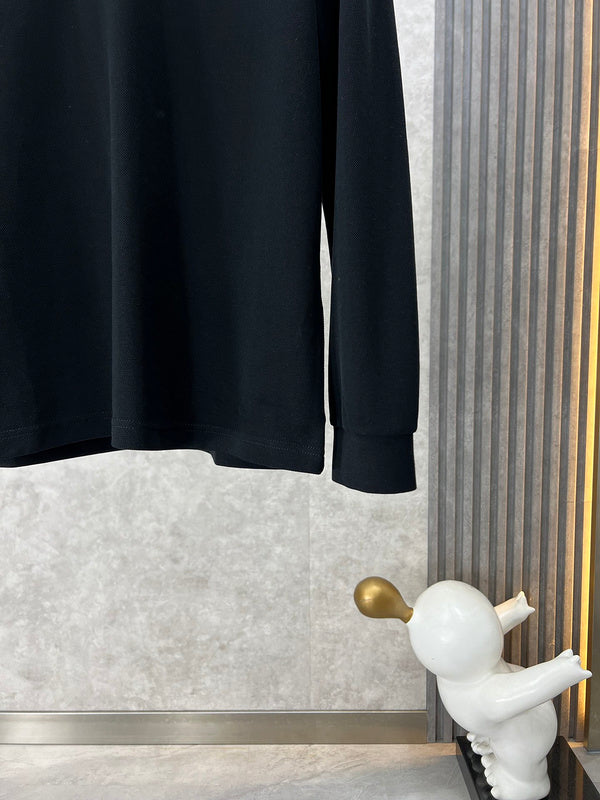 Styling view of Burberry luxury piece style No.316