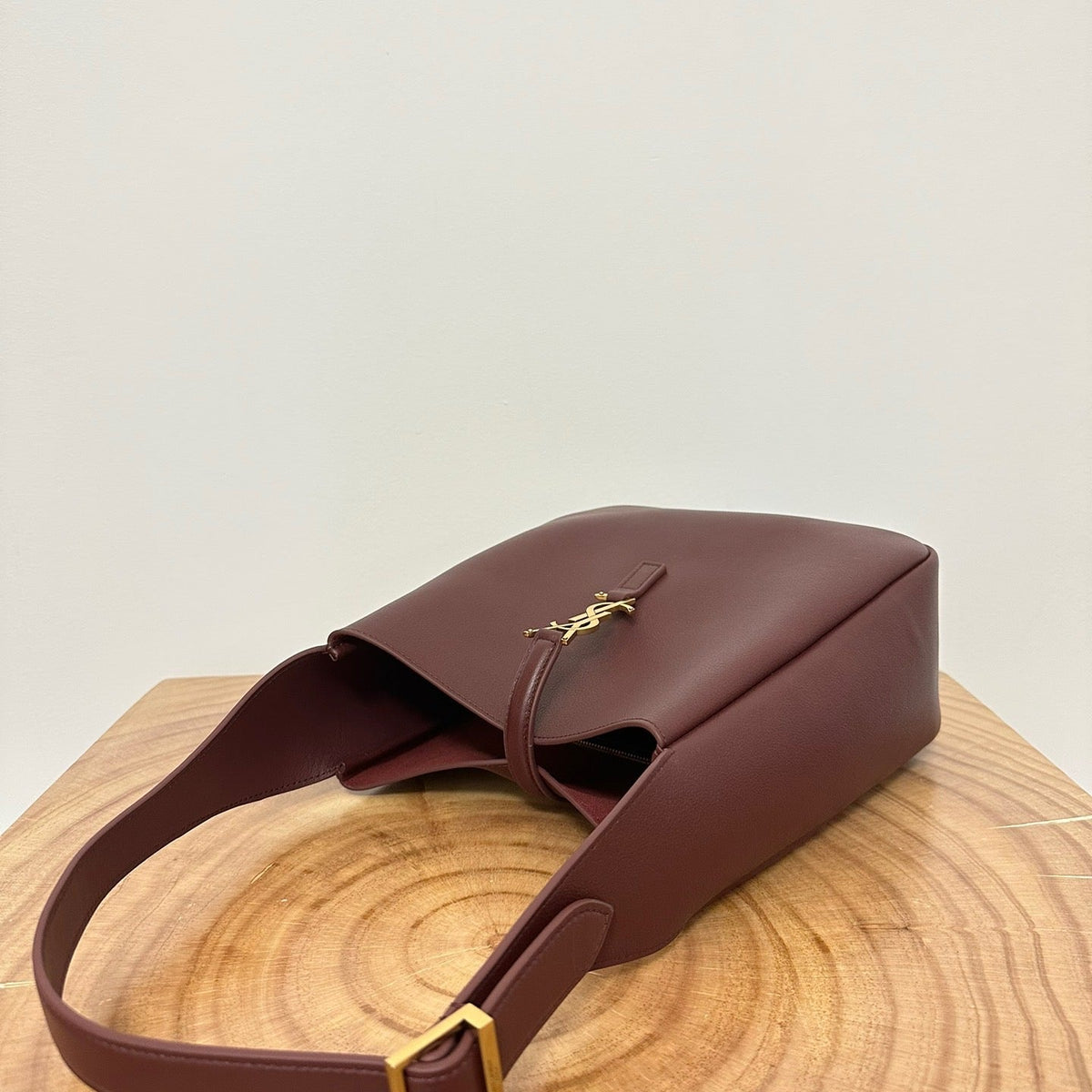 Saint Laurent Bags- Saint Laurent Le 5 À 7 Supple Small Bag Luxury Designer Leather Handbag